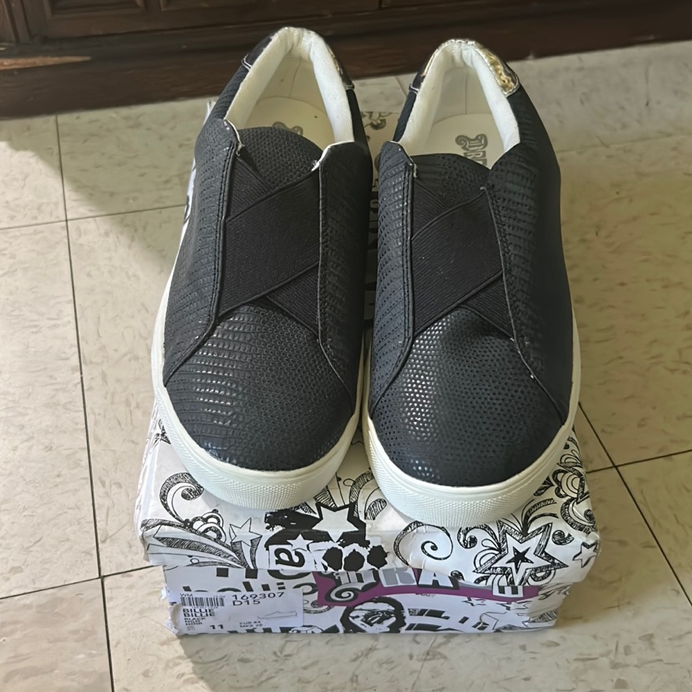 Brand New Brash Sneaker